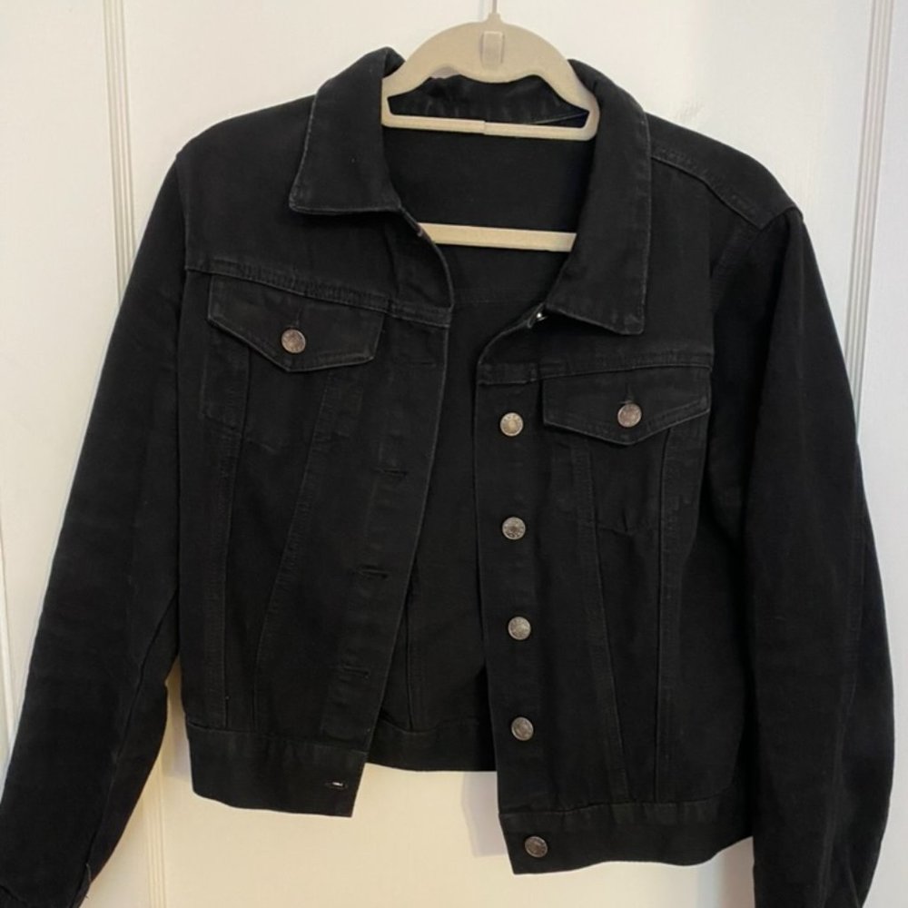 Cropped Black Denim Jacket